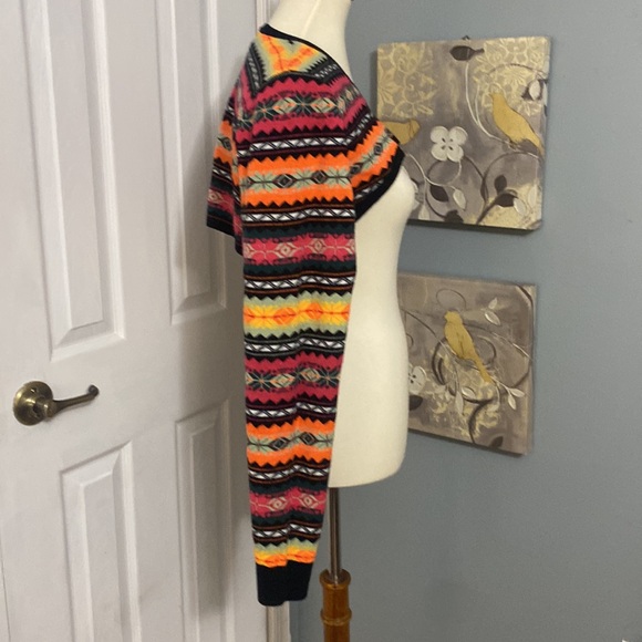 Excellent condition 
Maeve by Anthropology XL Colorful Striped Sweater Shrug - Picture 2 of 4